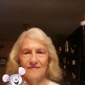 Meet your Posher, Gloria